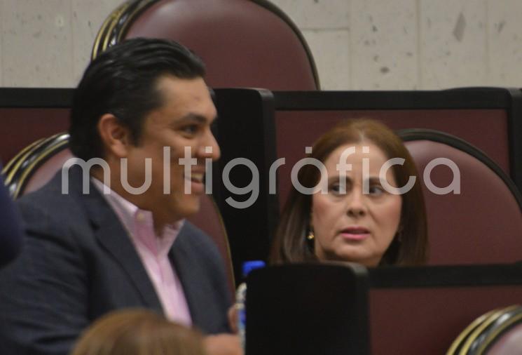 Ahora sí, ya le podrán pisar la cola al perro, luego de que fuera aprobada en el Congreso de Veracruz la reforma presentada por Vicente Benítez, que prohíbe la mutilación animal, tales como cortes de cola, orejas, sección de cuerdas vocales o extirpación de uñas o dientes. 