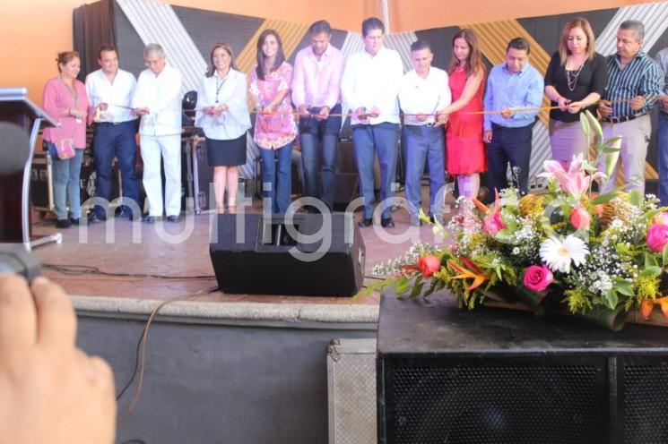 Este jueves se inauguró el festival de la cerveza en Orizaba, con la participación de representante de gobierno estatal, empresarios y cabildo orizabeño.