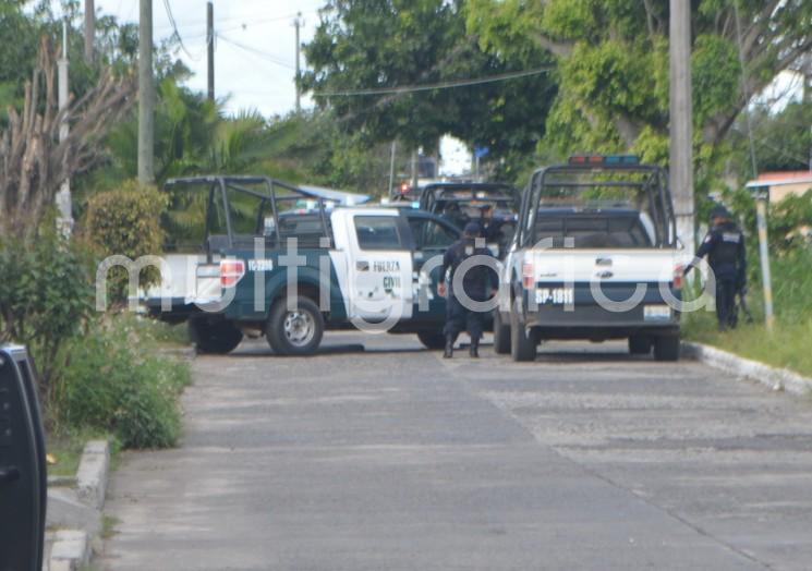 En Paso del Macho, Ver., un operativo silencioso ocurrido la madrugada de este miércoles por parte de fuerzas del orden, arrojó como resultado al menos 3 miembros de la Delincuencia Organizada, detenidos. 