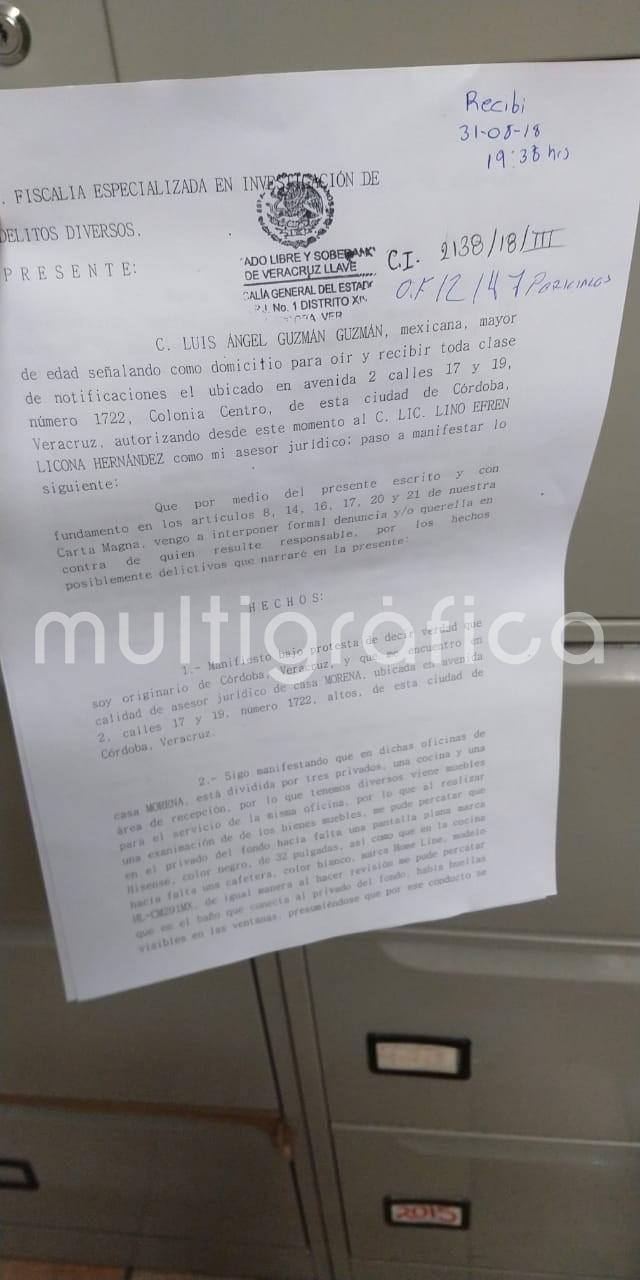 Representantes de MORENA en Córdoba, Ver., presentaron una denuncia por el robo de una pantalla y una cafetera en sus oficinas. Al parecer los objetos fueron sacados por la ventana posterior de una de las oficinas.