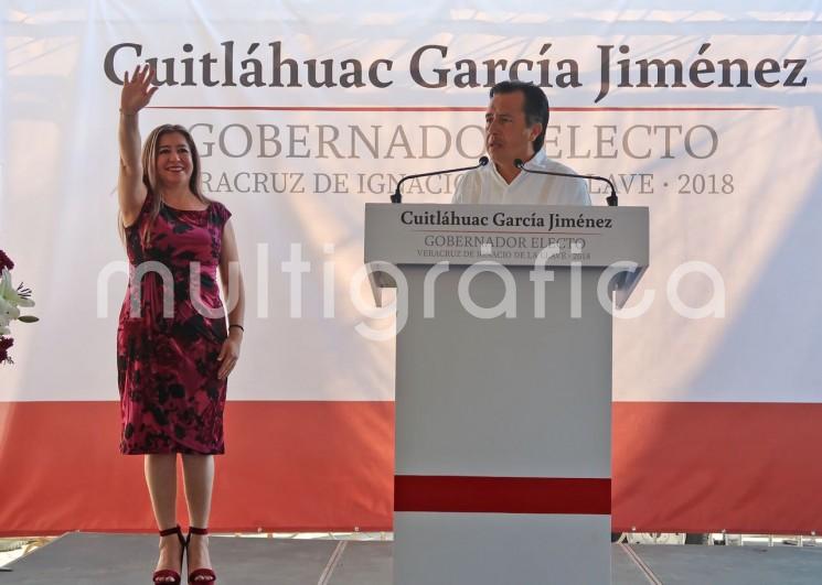 El gobernador electo de Veracruz, Cuitláhuac García Jiménez, presentó este viernes en Tantoyuca, Ver. a Guadalupe Argüelles Lozano, quien será la próxima secretaria del Trabajo, Previsión Social y Productividad (STPyPS).  