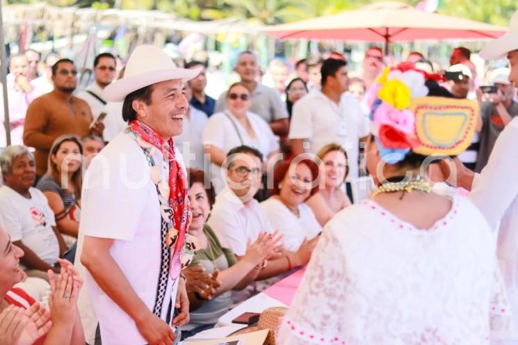  La zona turística Villa Rica será incluida en la conmemoración de los 500 años de la conmemoración de la llegada de Hernán Cortés, anunció el gobernador electo, Cuitláhuac García Jiménez, en un recorrido que realizó por toda esta región. 