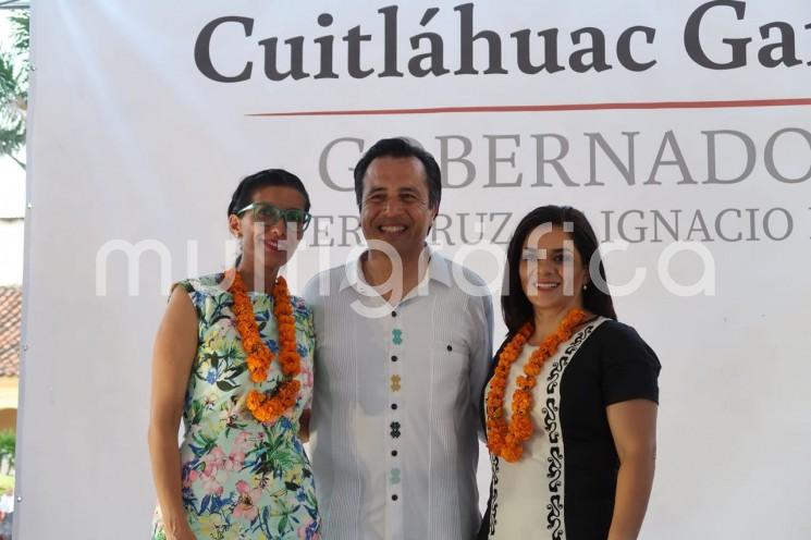 El Gobernador electo, Cuitláhuac García, presentó a las futuras titulares de la Oficina de Programa de Gobierno y la Secretaría de Cultura,  Waltraud Martínez y Silvia Alejandre Prado,respectivamente,destacando de ambas su profesionalismo, capacidad y probada honestidad. 