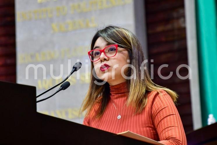  La diputada federal Dorheny García Cayetano propuso hoy un Punto de Acuerdo ante la Cámara de Diputados, a fin de que la PGR informe sobre la investigación por enriquecimiento ilícito y lavado de dinero en que se involucra a Miguel Ángel Yunes Linares.