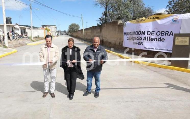 En su primera gira de trabajo, el Gobernador Cuitláhuac García anunció un próximo incremento de casi 10% en participaciones federales para todos los ayuntamientos de la entidad. En Villa Aldama inauguró la calle Ignacio Allende de ese municipio, obra realizada con concreto hidráulico para beneficio de esta productiva zona. 