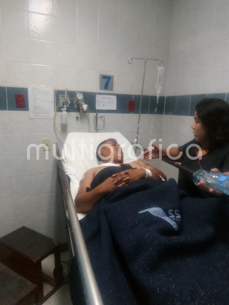 Internado en el Hospital General de Veracruz se encuentra uno de los centroamericanos que la madrugada del sábado habría sido agredido a balazos por elementos de la Policía Estatal en Rodríguez Clara. 