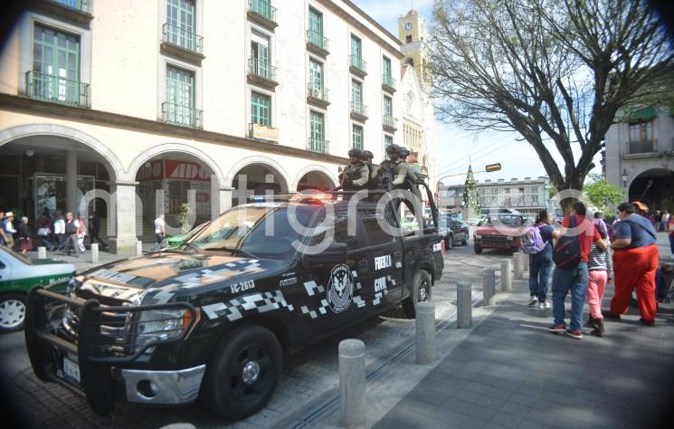 El titular de la SSP, Hugo Gutiérrez Maldonado, informó que se realizan investigaciones para aclarar los hechos donde un grupo de estadounidenses fueron detenidos, presuntamente en portación de armas por parte de elementos de la Fuerza Civil. 