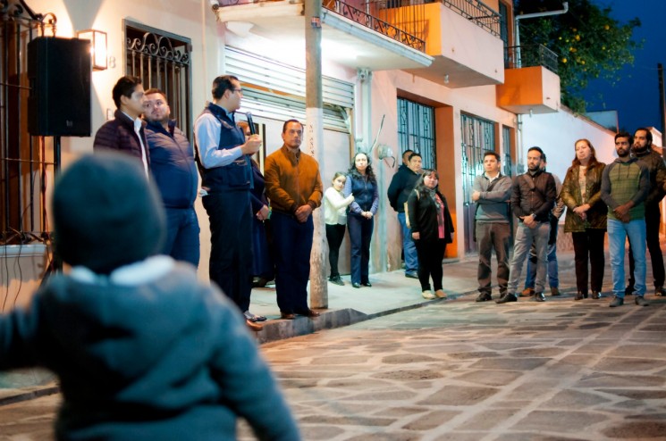 Alcalde Enrique Fernández inauguró la 2da. calle de Miguel Rebolledo, en donde se invirtieron $5,995,806.06. 