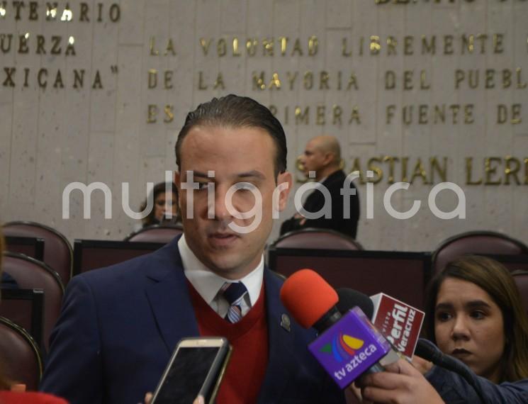 El diputado Juan Manuel de Unánue Abascal, integrante del Grupo Legislativo del Partido Acción Nacional (PAN) en el Congreso de Veracruz, presentó un Anteproyecto de Punto de Acuerdo que exhorta a diversas autoridades a implementar acciones tendientes a proteger y garantizar los derechos humanos de la población migrante en su recorrido por el territorio veracruzano. 