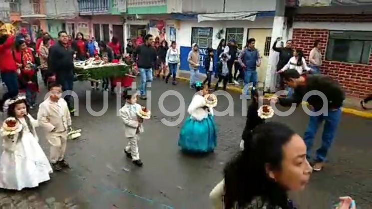 Un éxito resultó la propuesta de las autoridades municipales de Teocelo de replicar las tradiciones de la festividad local del Santo Entierro, con los pobladores más pequeños de la Tierra del Dios Tigre, a través de la ChiquiFeria 2019.