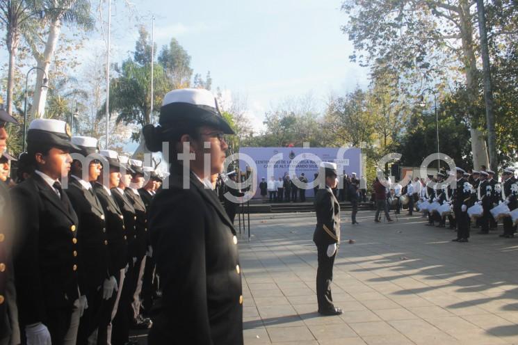 Xalapa reconoció el trabajo de la Marina Mercante al rendir homenaje a la Escuela Náutica Mercante Fernando Sliceo, en el Centenario de su fundación, en el parque Juárez la tarde de este viernes. 