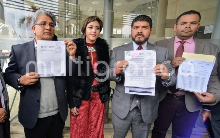 En el caso de SEDESOL  son tres contratos que ascienden a más 55 millones de pesos por el arrendamiento 283 unidades vehiculares, falsificación de firmas y más.  