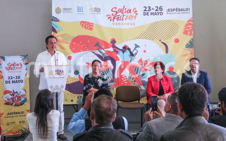 -El gobernador de Veracruz, Cuitláhuac García Jiménez presentó ante medios nacionales el SalsaFest 2019 que se efectuará del 23 al 26 de mayo, en Boca del Río, y este año será ratificado como el evento ícono de la salsa a nivel internacional. 