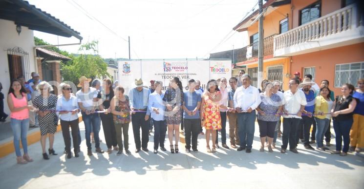 Inauguran obras en Teocelo.  