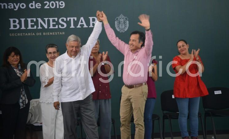 El Presidente de la República, Andrés Manuel López Obrador, arribó al Pueblo Mágico de Coatepec a poner en marcha el programa <strong>Producción para el Bienestar: Café para el Campo</em>.