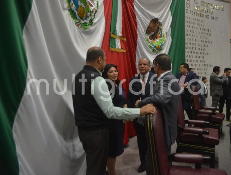 Durante la octava sesión ordinaria, el Pleno de la LXV Legislatura aprobó cuatro Acuerdos de la Junta de Coordinación Política (Jucopo),relacionados con regularización de predios escolares, derechos humanos de migrantes, operación de Institutos Municipales de las Mujeres y Autismo. 