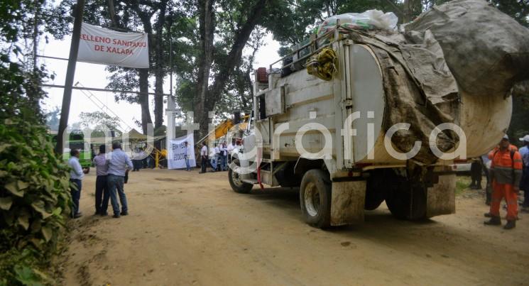 Este 26 de junio, el Ayuntamiento de Xalapa desacató por tercera ocasión la orden de entrega del relleno sanitario El Tronconal a Veolia, informó la empresa.
