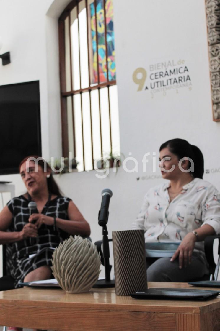 En la Galería de Arte Contemporáneo de Xalapa, fue presentada la convocatoria de la 9a. Bienal de Cerámica Utilitaria Contemporánea 2019, invitando a artesanos y artistas del barro a participar, registrándose del 23 de julio al 15 de octubre  en www.ivec.gob.mx/bienalceramica2019. 