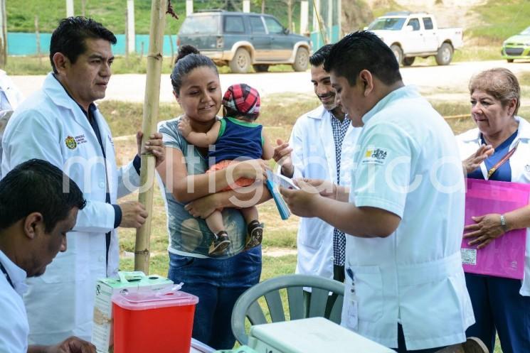 Como parte de las políticas públicas que impulsa el gobernador Cuitláhuac García Jiménez, la Secretaría de Salud (SS) llevó a cabo una jornada médica en la comunidad El Chiflido del municipio de Minatitlán.