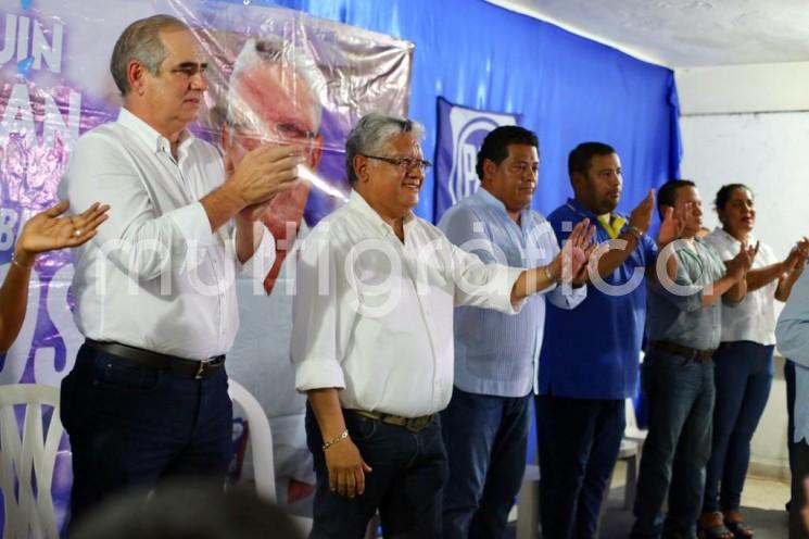 Durante su décimo día de campaña, Guzmán Avilés realizó cambios en su agenda para ofrecer conjuntamente con los legisladores una conferencia de prensa en el puerto de Veracruz, para posteriormente retomar sus actividades proselitistas en los municipios de Catemaco y más tarde en Cosamaloapan. 