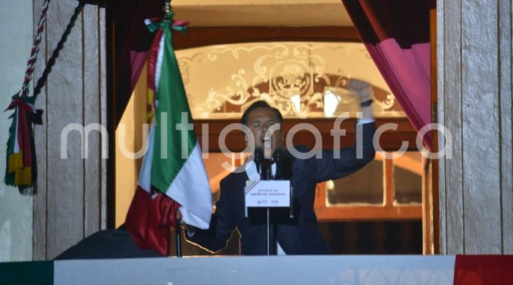 El gobernador del estado de Veracruz, Cuitláhuac García Jiménez dio su primer Grito de Independencia desde el balcón de Palacio de Gobierno. Luego de tocar la campana, se escuchó el Himno Nacional. 