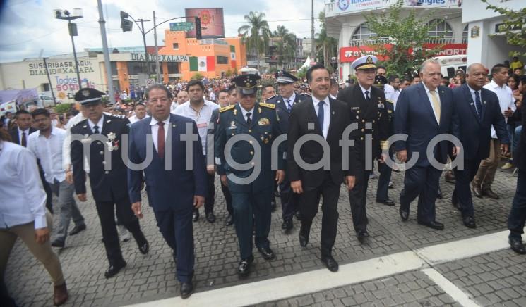 Con orden y buena participación se llevó a cabo el desfile conmemorativo al 209 Aniversario del inicio de la Guerra de Independencia.  