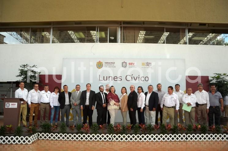 La Secretaría de Educación de Veracruz (SEV), a través de la Subsecretaría de Desarrollo Educativo, conmemora el 96.° aniversario de la creación de las Misiones Culturales Rurales.