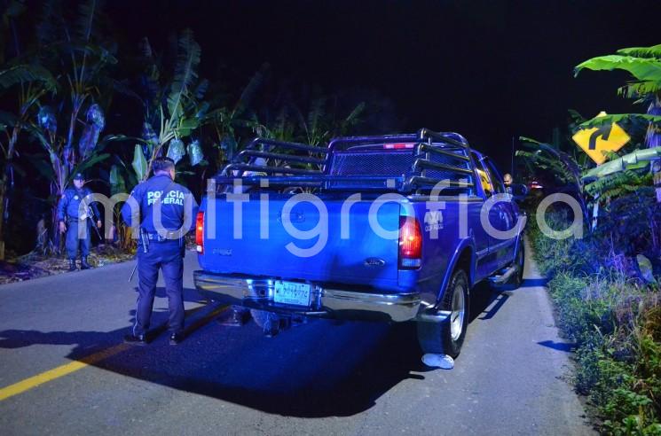 Un hombre fue rescatado luego de que huyera para escapar de un presunto intento de secuestro, cuando circulaba en  su vehículo  sobre la carretera federal Tlapacoyan – Atzalan a la altura de la localidad Tomata, la noche del miércoles.