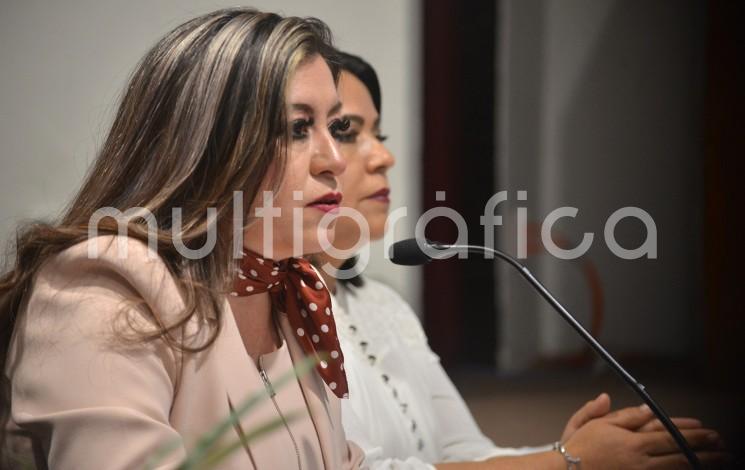 <em>Veracruz garantiza el respeto a los derechos de las y los trabajadores, un ambiente de diálogo y la vinculación de los buscadores de empleo con fuentes laborales; incrementando así la productividad y competitividad</em>, informó la titular de la Secretaría de Trabajo, Previsión Social y Productividad (STPSP), María Guadalupe Argüelles Lozano, ante la Comisión Permanente de Trabajo y Previsión Social de LXV Legislatura.