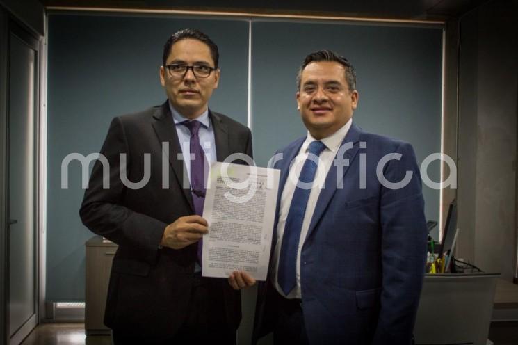 Como representante legal de la Secretaría de Desarrollo Agropecuario Rural y Pesca (SEDARPA), Eduardo Cadena Cerón presentó ante la Fiscalía Especializada en Combate a la Corrupción de Veracruz, formal denuncia contra quién o quiénes resulten responsables por el ejercicio indebido o abandono del servicio público en agravio del Fideicomiso Veracruzano de Fomento Agropecuario (FIVERFAP) de 12 millones 490 mil 390 pesos, durante el ejercicio 2018. 