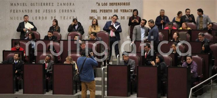 Avala Congreso de Veracruz prohibir la condonación de impuestos
 Con 40 votos respalda la LXV Legislatura la Minuta remitida por la Cámara de Senadores del H. Congreso de la Unión.

 

El Pleno de la LXV Legislatura aprobó en sus términos la Minuta con Proyecto de Decreto que reforma el primer párrafo del artículo 28 de la Constitución Política de los Estados Unidos Mexicanos, por la cual quedan prohibidas las condonaciones de impuestos y las exenciones de impuestos en los términos que fijan las leyes.
	