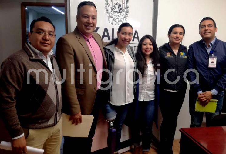 En rueda de prensa, integrantes de Clubes de Rotarios de Xalapa y Veracruz así como invitados, anunciaron el proyecto <em>Te damos una mano</em>, a través del cual se apoyará con prótesis de manos a personas con discapacidad de la mayoría de municipios del estado.  