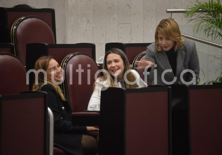 A fin de homologar la legislación estatal con la federal en materia de prevención y sanción de cualquier tipo de violencia contra las mujeres, la diputada Montserrat Ortega Ruiz presentó una iniciativa para que la violencia digital sea incluida en Ley de Acceso de las Mujeres a una Vida Libre de Violencia para el Estado de Veracruz de Ignacio de la Llave. 