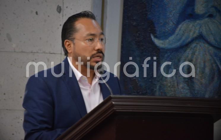 El diputado Omar Miranda Romero presentó al Pleno de la Diputación Permanente una iniciativa con proyecto de decreto que expide la Ley de Prevención, Atención y Erradicación de la Violencia Escolar en el Estado de Veracruz.