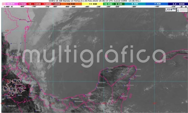 
Esta mañana el frente frío núm. 40 se ubica sobre el noroeste del Golfo de México y centro de Tamaulipas esperándose se mueva hacia el sureste para cruzar el norte del estado de Veracruz a partir de este mediodía, el centro por la noche-madrugada del viernes 21 y el sur alrededor del mediodía del mismo viernes 21. 