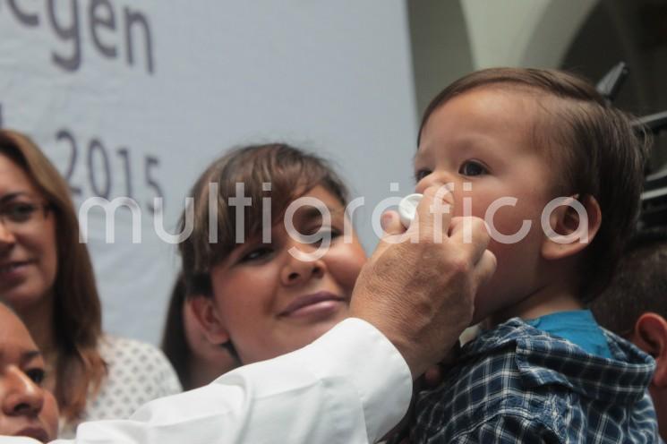 La Secretaría de Salud (SS) realizará, del 23 de marzo al 3 de abril, una campaña de vacunación contra la poliomielitis, sarampión, rubeola y parotiditis (paperas) a fin de proteger a la niñez veracruzana contra estas enfermedades. 