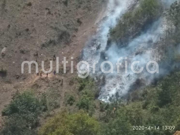 La tarde de este miércoles, la Secretaría de Protección Civil (PC) informó que hay un avance significativo en el combate de los incendios forestales en San Andrés Tenejapan y Maltrata, gracias al trabajo de las fuerzas de tarea federales, estatales y municipales, junto con brigadas comunitarias capacitadas. 