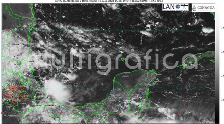 En las próximas 24 a 48 horas se prevé continúen las condiciones para tormentas y lluvias en la entidad, debido a la persistencia de una Vaguada con eje sobre el oeste y suroeste del Golfo de México y el avance de la Onda tropical núm. 26, cuyo eje se localiza esta mañana al sur del oeste de Cuba, y el cual podría cruzar por el centro-sur del estado la tarde-noche del martes.