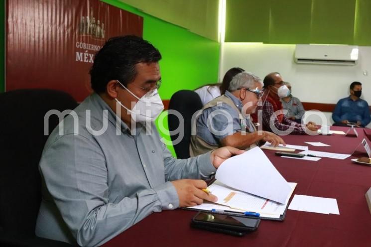 Tras participar en la Reunión de Coordinación Interinstitucional para el Financiamiento Rural con el delegado federal de Programas, Manuel Huerta Ladrón de Guevara, el titular de la Secretaría de Desarrollo Agropecuario, Rural y Pesca (SEDARPA), Eduardo Cadena Cerón, precisó que se debe evitar la dispersión de esfuerzos y, en cambio, priorizar el desarrollo territorial.