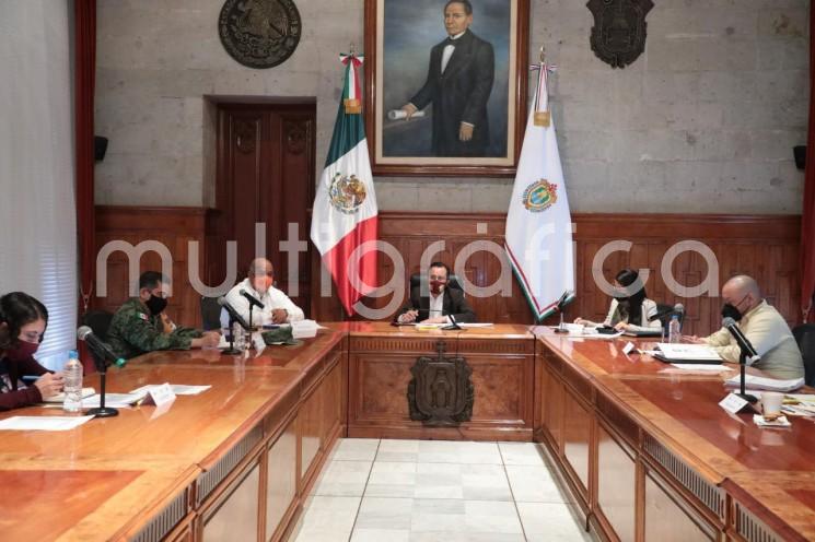 <em>En la sesión de esta mañana de la COESCONPAZ, dimos seguimiento a las acciones coordinadas de atención a la ciudadanía por las fuertes lluvias en el sur del estado</em>: Cuitláhuac García