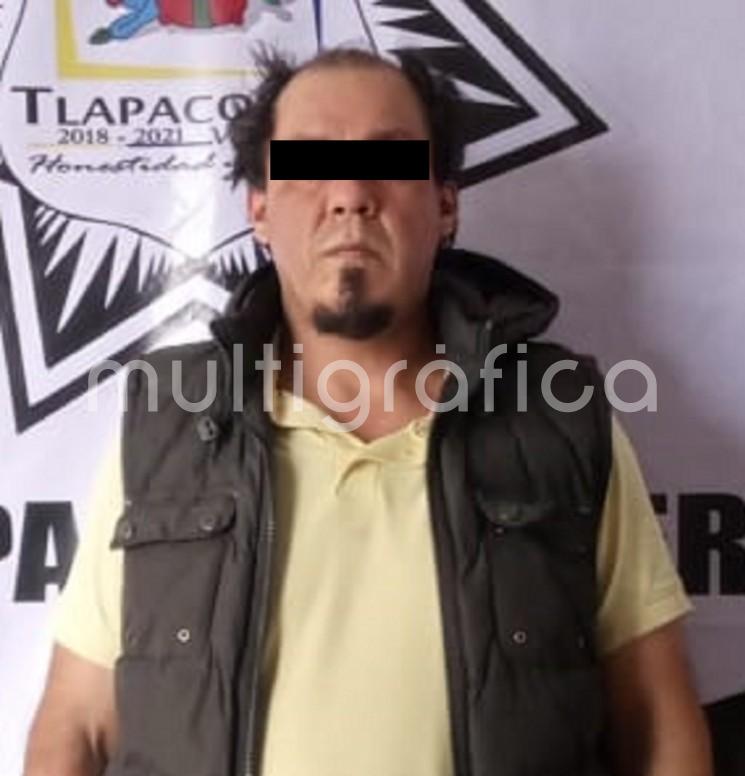 Tras una llamada de auxilio  se logró la detención de tres sujetos dedicados al narcomenudeo y extorsión, quienes se hacían pasar por integrantes de una célula delincuencial al mando del supuesto comandante Toro, que operaban en Tlapacoyan y municipios de la región.