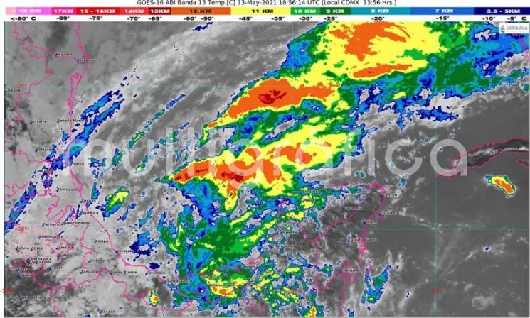 Jueves 13: Lluvias fuertes e intensas en la zona sur y menores en regiones de montaña del norte y centro, las cuales pueden estar acompañadas de tormentas (actividad eléctrica, ráfagas de viento y posible caída de granizo). 