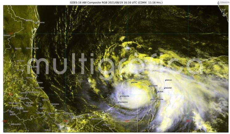 El centro del huracán  Grace categoría 1 se localizó a la 7:00 horas de hoy en tierra a 70 km al Sur-Sureste de Valladolid, Yuc.. De acuerdo con el pronóstico oficial ingresará al suroeste del Golfo de México esta noche con categoría de tormenta tropical, para probablemente dirigirse a un punto entre el norte y centro de Veracruz, donde ingresaría la noche del viernes 20.  