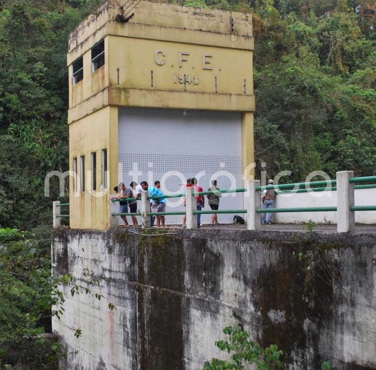 Las instalaciones de la planta  hidroeléctrica El Encanto, en el municipio de Tlapacoyan, es uno de los 1,700 edificios en el estado de Veracruz que participarán este 19 de septiembre en el Macro Simulacro organizado por la Secretaría de Protección Civil.