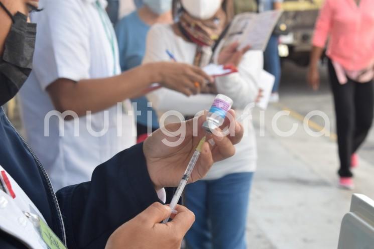 El Presidente del Gobierno español, Pedro Sánchez, anunció este miércoles que se aplicará una tercer dosis de vacuna antiCOVID-19, a mayores de 60 años y personal de salud. 