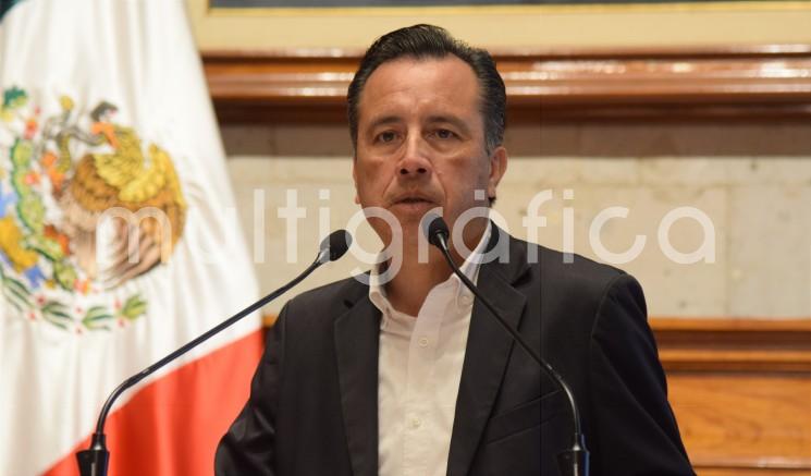 Como se había comprometido, el Gobernador Cuitláhuac García expuso su postura con relación a la orden de aprehensión contra Javier N, destacando que la carpeta fue iniciada en el bienio anterior que impuso a Jorge N como fiscal.