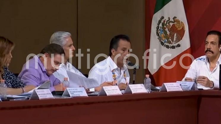  El gobernador Cuitláhuac García Jiménez llamó a sus homólogos del país a involucrarse en la prevención del delito mediante una estrategia conjunta basada en tres puntos ineludibles: atender la desigualdad social causada por los gobiernos neoliberales, acabar con la corrupción y abatir la impunidad en las instancias estatales.