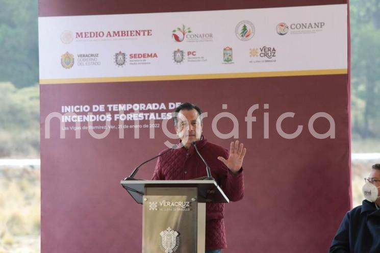 El gobernador Cuitláhuac García Jiménez encabezó el Operativo para la Temporada de Incendios Forestales 2022, consistente en estrategias de prevención, detección y combate de incendios forestales, implementadas por el Comité Estatal de Manejo del Fuego (CEMF), aunadas a una fuerza de tarea coordinada. 