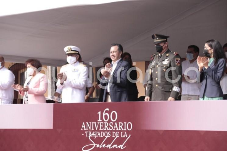 El gobernador de Veracruz, Cuitláhuac García Jiménez encabezó la ceremonia cívica y militar conmemorativa al 160 aniversario de los Tratados de la Soledad, en el marco del Día del Ejército Mexicano.