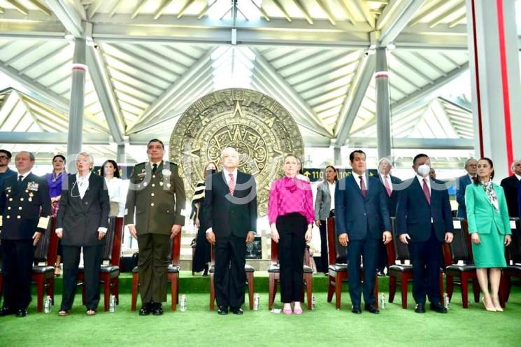 A un lado del Presidente Andrés Manuel López Obrador, Sergio Gutiérrez Luna, presidente de la Cámara de Diputados, participó en la histórica entrega del Aeropuerto Internacional Felipe Ángeles (AIFA), obra magna de la Cuarta Transformación.